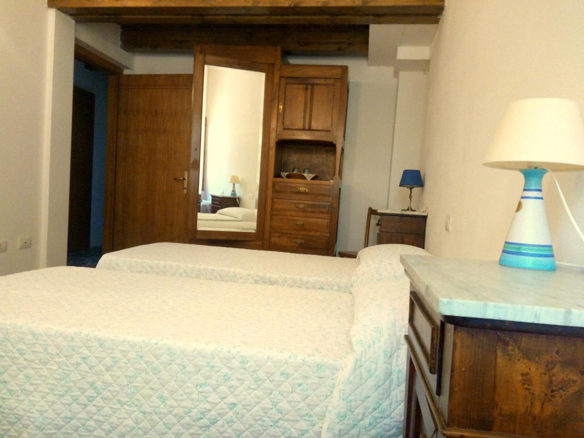 Lierus B&B Gonnosfanàdiga Exteriér fotografie
